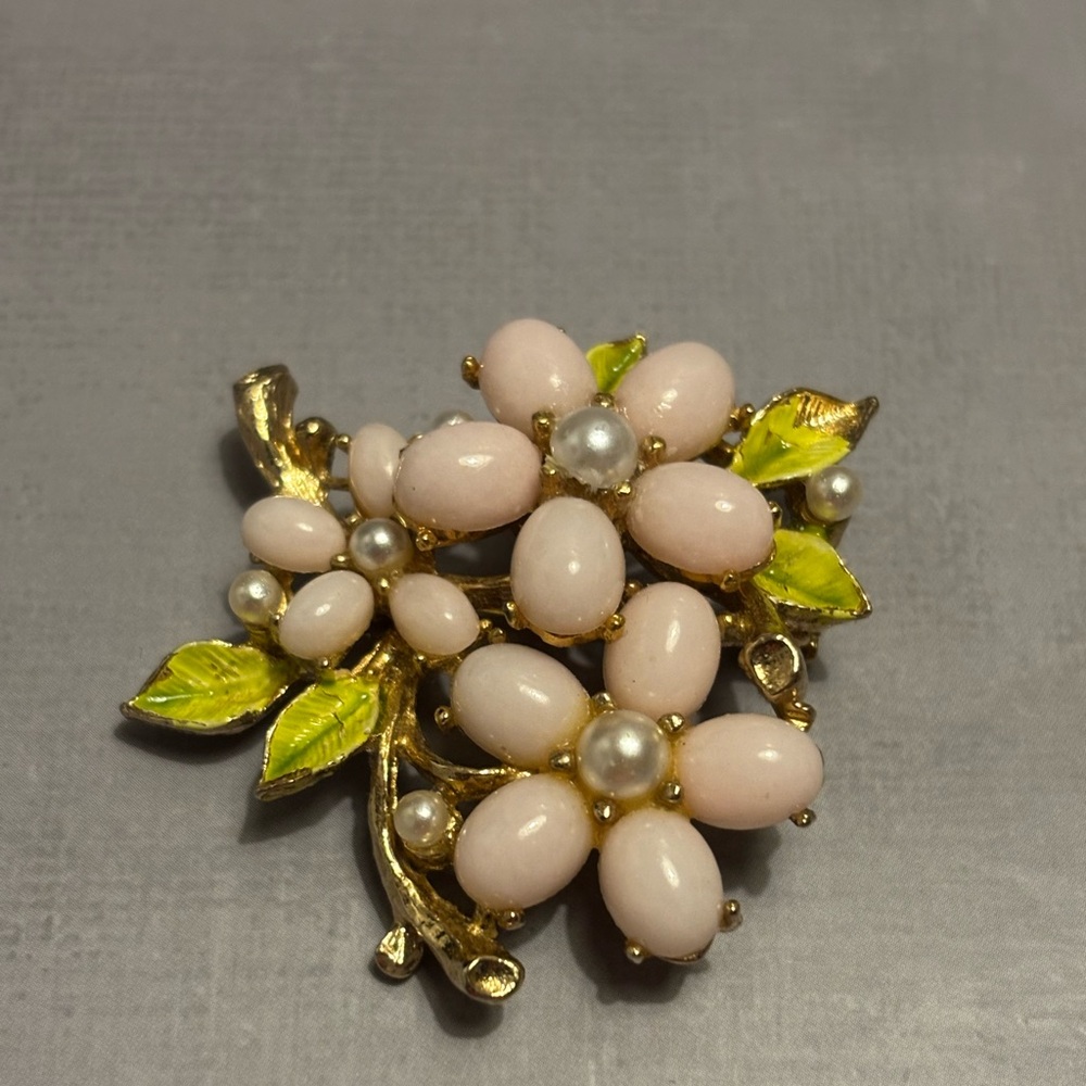 ART Arthur Pepper Floral Design Faux Pearl Brooch 1-7/8”